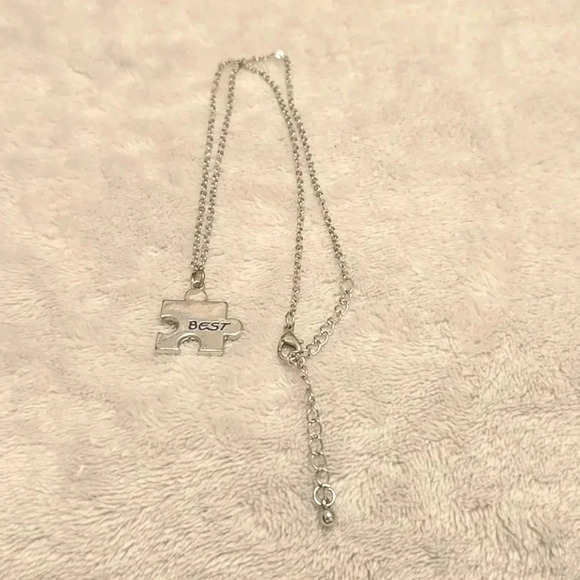 #470 Silver Tone necklace "Best" - Picture 4 of 4